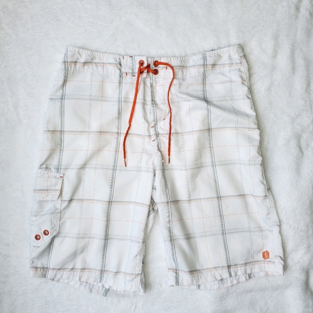 Mens BKE Sport Athletic Fit Shorts 34/23